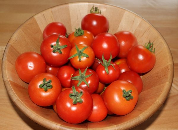 Fresh tomatoes